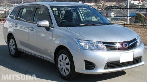 CAROLLA FIELDER_NZE161G_1